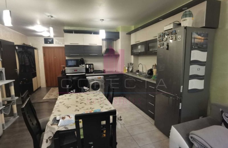 Продава 3-СТАЕН в град Русе, Център - 92 кв.м / 180 000 € » 352 049.40 лв., КОРЕКТА ЕСТЕЙТ