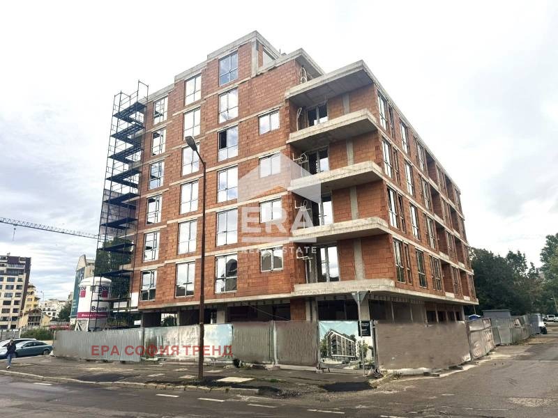 Продава  3-стаен град София , Надежда 1 , 136 кв.м | 52327785