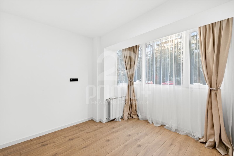 Продава 3-СТАЕН, гр. София, Красно село, снимка 12 - Апартаменти - 53500342