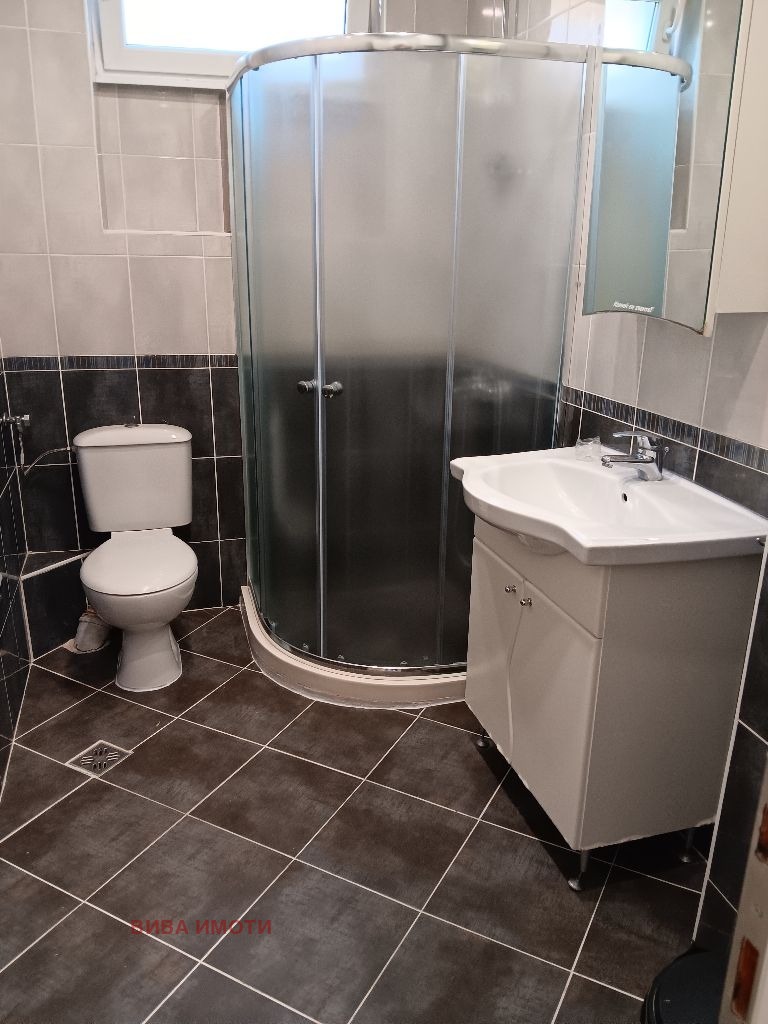 Продава ЕТАЖ ОТ КЪЩА, гр. Пловдив, Център, снимка 14 - Етаж от къща - 52489328