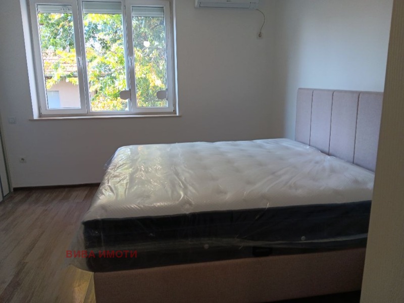 Продава ЕТАЖ ОТ КЪЩА, гр. Пловдив, Център, снимка 8 - Етаж от къща - 52489328