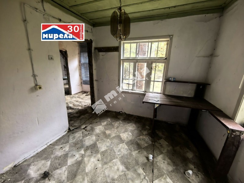 Продава КЪЩА, с. Дрента, област Велико Търново, снимка 3 - Къщи - 52141336