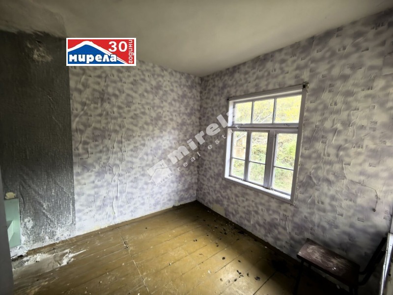 Продава КЪЩА, с. Дрента, област Велико Търново, снимка 6 - Къщи - 52141336