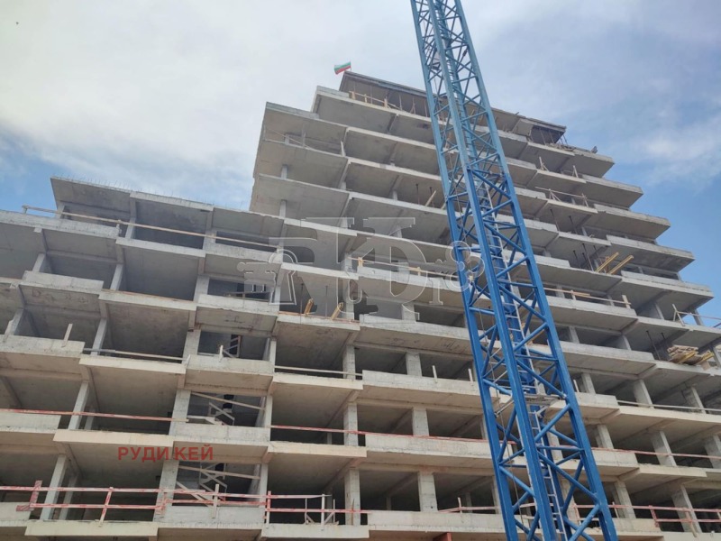 À vendre  2 chambres Varna , Vazrajdane 1 , 96 m² | 89904036