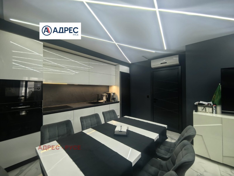 Продава 3-СТАЕН, гр. Русе, Център, снимка 3 - Апартаменти - 52681435