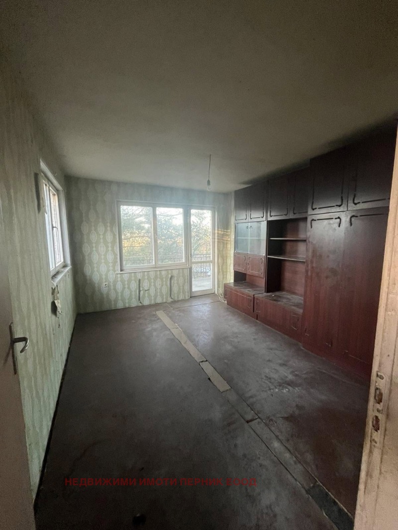 Продава КЪЩА, с. Кондофрей, област Перник, снимка 9 - Къщи - 52301871