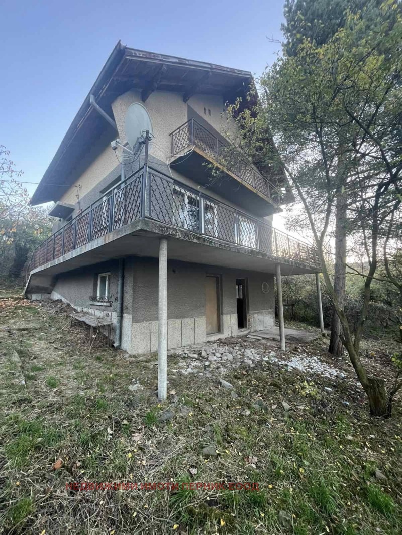 Продава КЪЩА, с. Кондофрей, област Перник