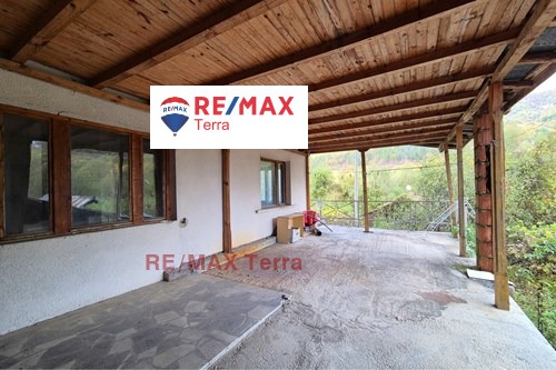 Продава ВИЛА, гр. Тетевен, област Ловеч, снимка 7 - Вили - 56739695