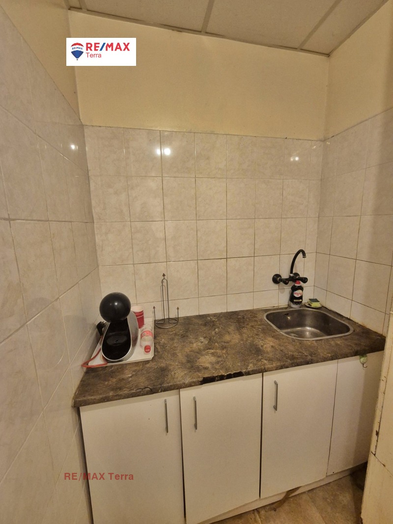 Продава МАГАЗИН, гр. Тетевен, област Ловеч, снимка 4 - Магазини - 52141506