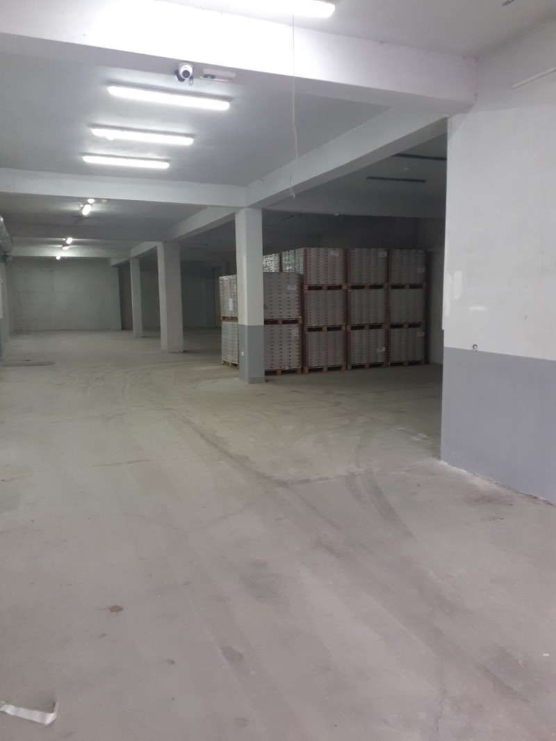 En venta  Edificio industrial Plovdiv , Industrialna zona - Iztok , 1329 metros cuadrados | 63014420 - imagen [2]