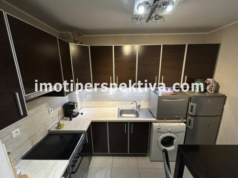Продава 2-СТАЕН, гр. Пловдив, Кършияка, снимка 2 - Апартаменти - 54039101