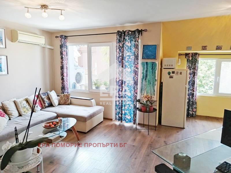 En venta  2 dormitorios región Burgas , Pomorie , 102 metros cuadrados | 36545706