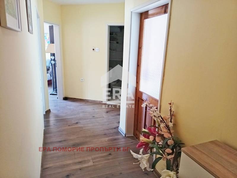 En venta  2 dormitorios región Burgas , Pomorie , 102 metros cuadrados | 36545706 - imagen [13]