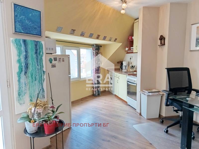 En venta  2 dormitorios región Burgas , Pomorie , 102 metros cuadrados | 36545706 - imagen [2]