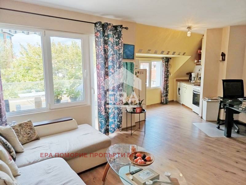 En venta  2 dormitorios región Burgas , Pomorie , 102 metros cuadrados | 36545706 - imagen [3]
