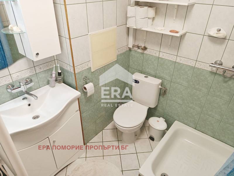 En venta  2 dormitorios región Burgas , Pomorie , 102 metros cuadrados | 36545706 - imagen [12]