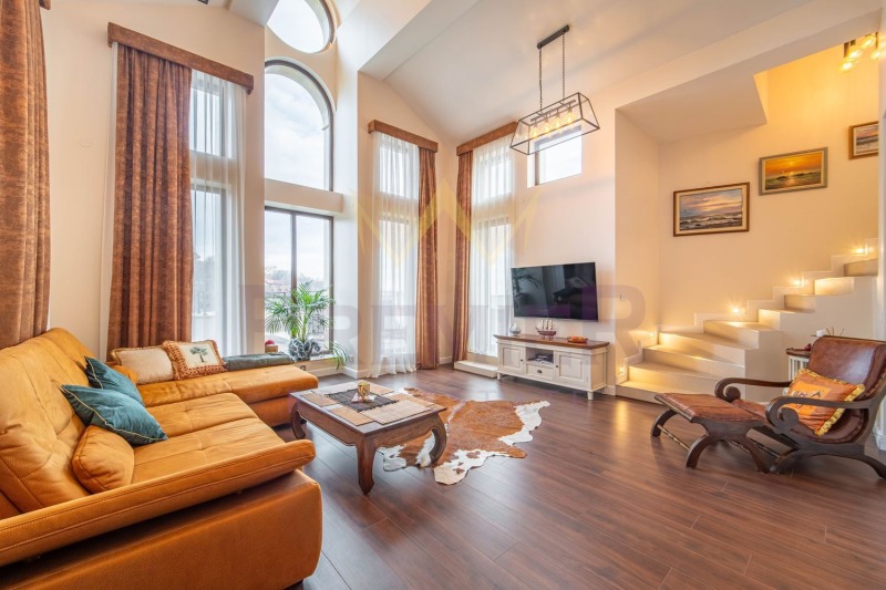 Eladó  Bérlakás Varna , Briz , 350 négyzetméter | 36177401