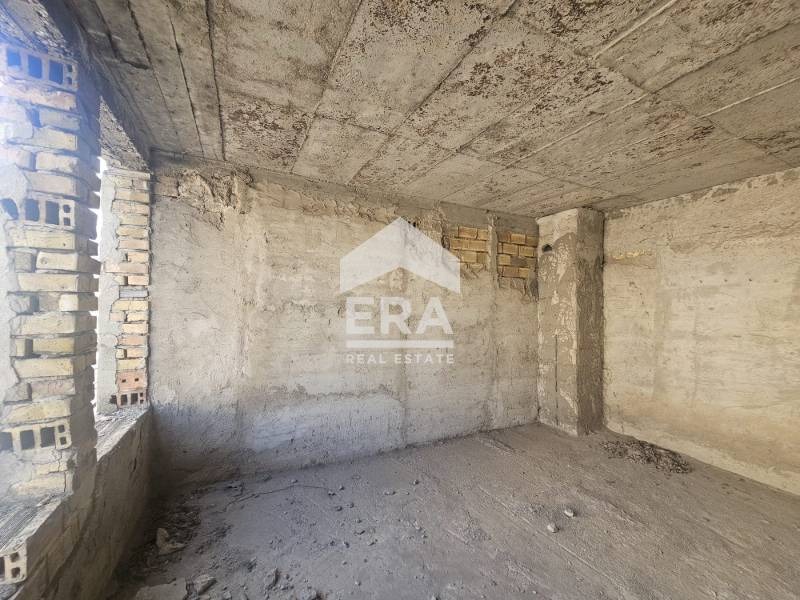 Продава  Офис град Русе , Център , 235 кв.м | 42291180