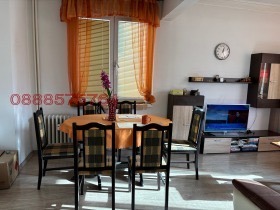 Продава 3-СТАЕН, гр. София, Център, снимка 5