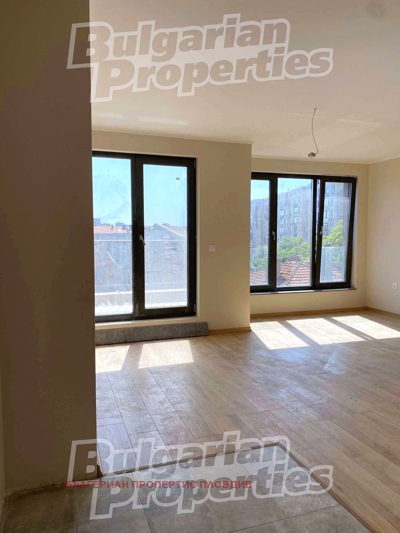 Продается  2 спальни Пловдив , Център , 89 кв.м | 99342737