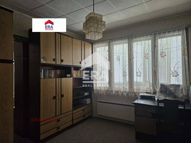 Продава 3-СТАЕН, гр. Ловеч, Център, снимка 2 - Апартаменти - 54788381