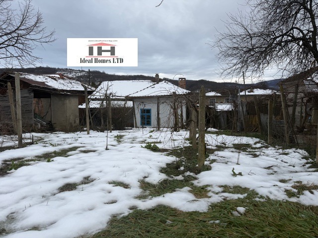 Продава КЪЩА, с. Равново, област Велико Търново, снимка 15 - Къщи - 54019680