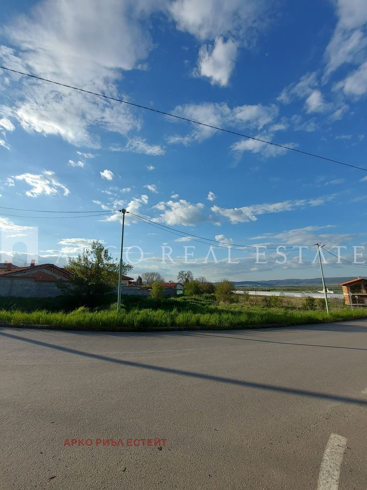 Продава ПАРЦЕЛ, с. Черньово, област София област