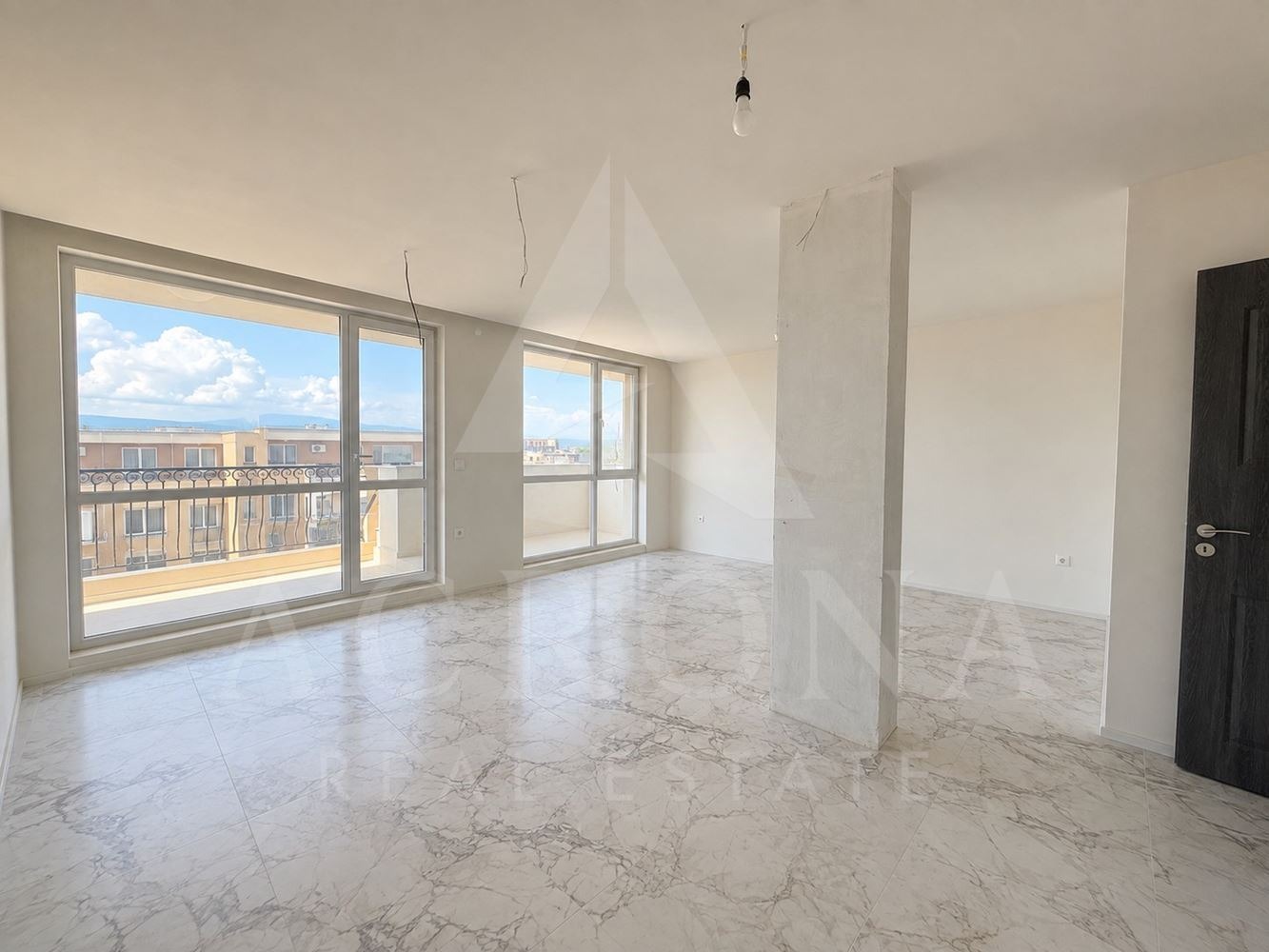 Продава 2-СТАЕН, гр. Пловдив, Остромила, снимка 2 - Апартаменти - 56354066