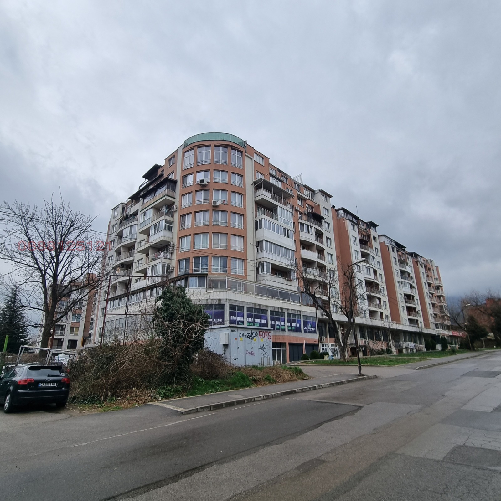 Продава ГАРАЖ, ПАРКОМЯСТО, гр. София, Карпузица, снимка 2 - Гаражи и паркоместа - 53699230