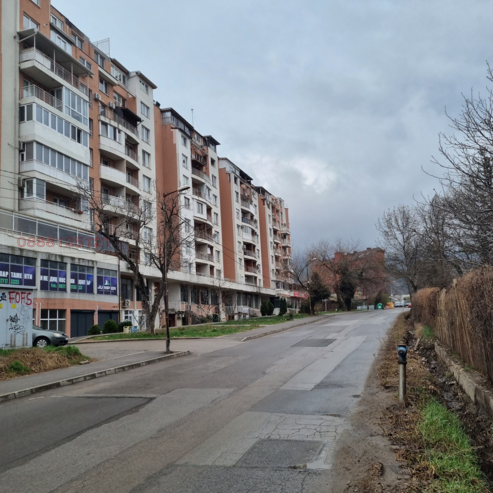 Продава ГАРАЖ, ПАРКОМЯСТО, гр. София, Карпузица, снимка 3 - Гаражи и паркоместа - 53699230