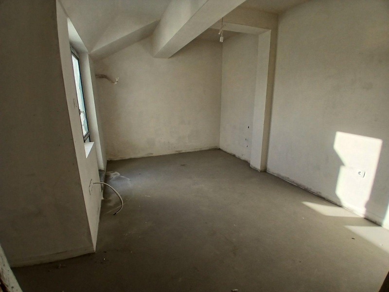 Продава 3-СТАЕН, гр. Пловдив, Кършияка, снимка 2 - Апартаменти - 52444444