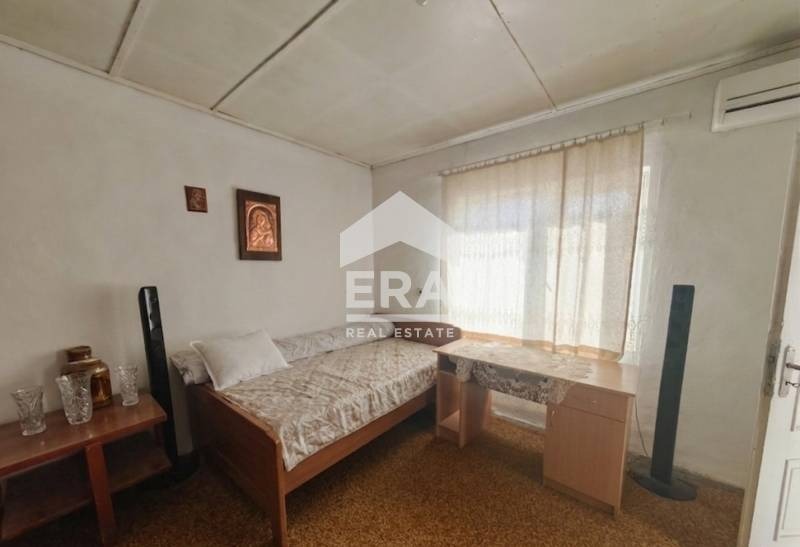 Продава КЪЩА, гр. Дулово, област Силистра, снимка 2 - Къщи - 54021216