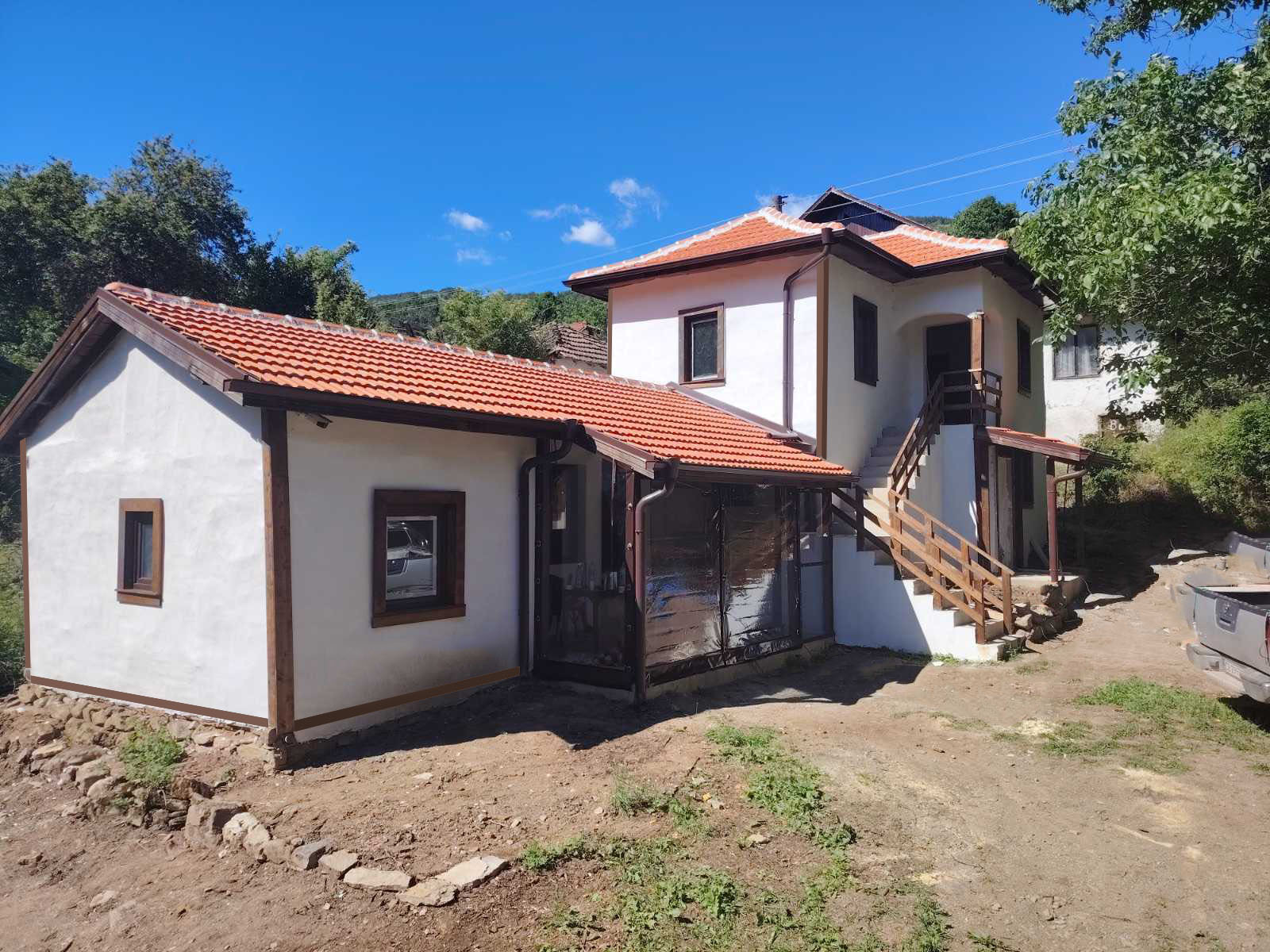 Продава КЪЩА, с. Горна Секирна, област Перник