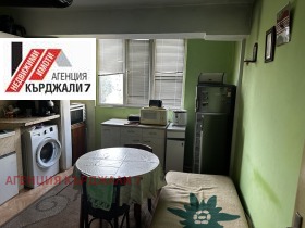 1 dormitorio Vazrozhdentsi, Kardzhali 1