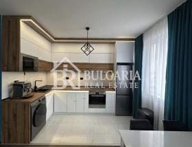 Продава  4-стаен, град София