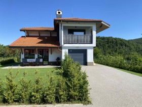 Casa Dolna bania, região Sófia