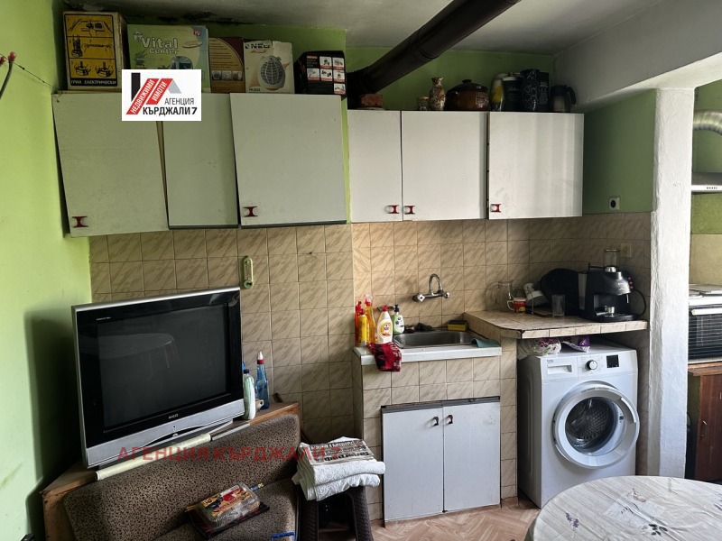 Продава 2-СТАЕН, гр. Кърджали, Възрожденци, снимка 7 - Aпартаменти - 47142831