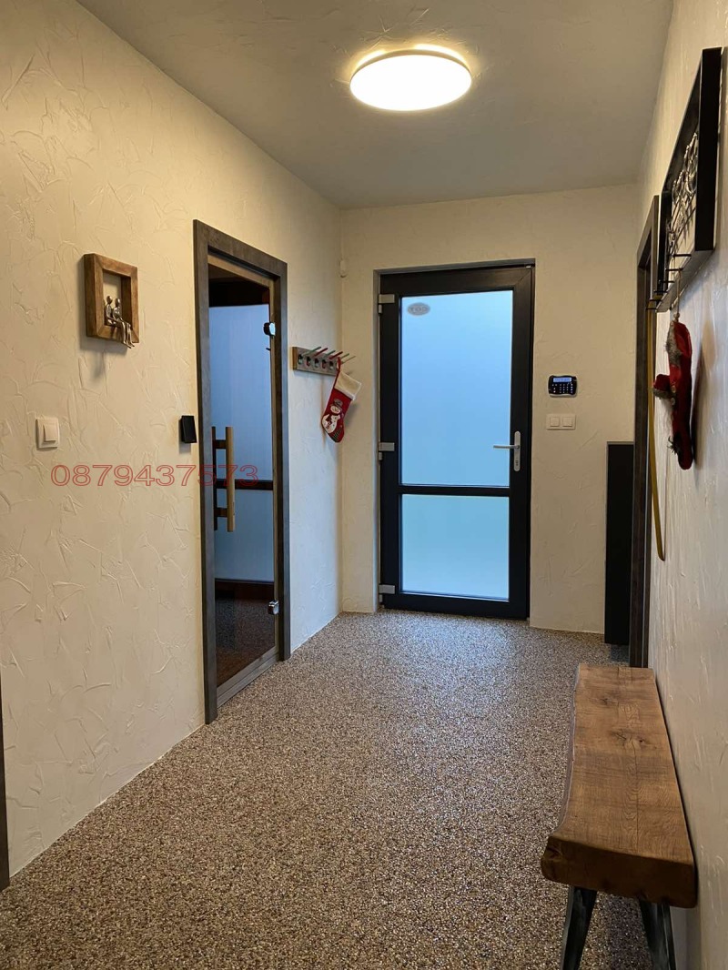 Te koop  Huis regio Sofia , Dolna banja , 220 m² | 22692542 - afbeelding [13]