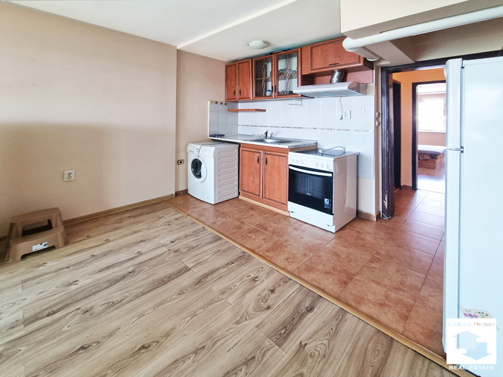Продава 3-СТАЕН, гр. Велико Търново, Колю Фичето, снимка 3 - Апартаменти - 55103686