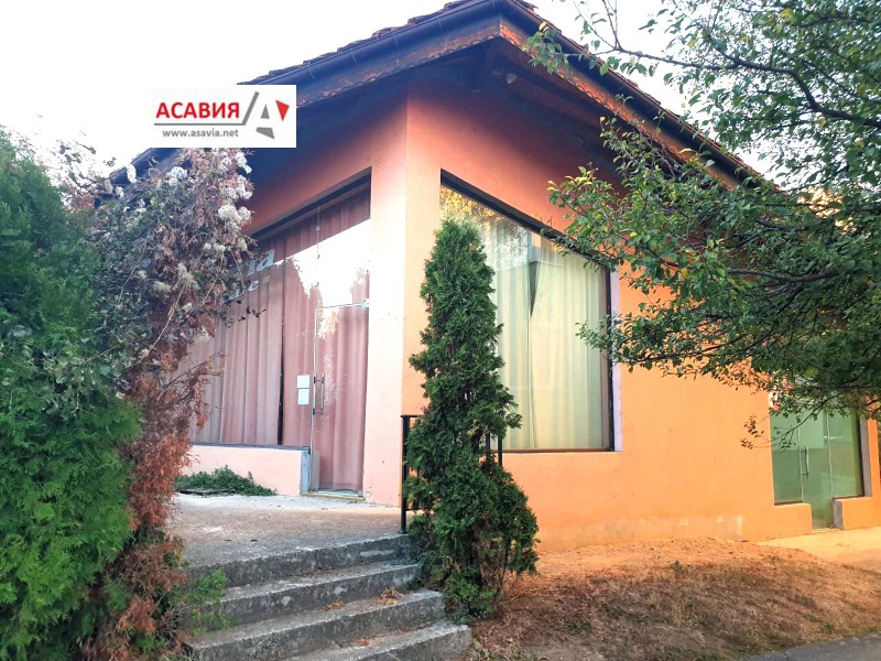 Продава МАГАЗИН в град Ловеч, Здравец - 86 кв.м / 66 467.94 € » 130 000 лв., АСАВИЯ