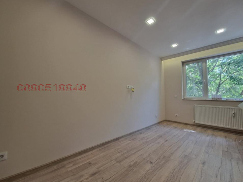 Zu verkaufen  2 Schlafzimmer Ruse , Zentar , 130 qm | 28795651 - Bild [8]