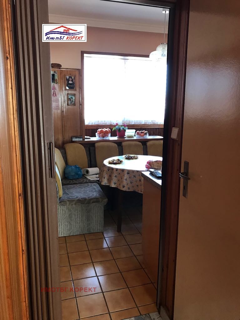 Eladó  2 hálószobás Sofia , Dianabad , 80 négyzetméter | 69105835 - kép [3]