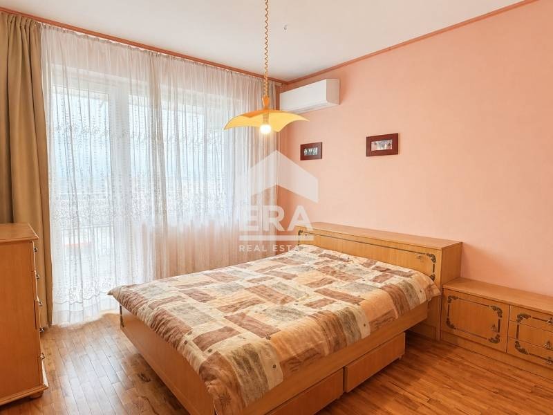 Продава 4-СТАЕН, гр. Варна, Младост 1