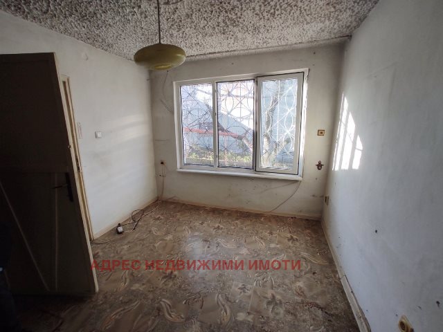 Продава КЪЩА, с. Ягода, област Стара Загора, снимка 8 - Къщи - 48632249