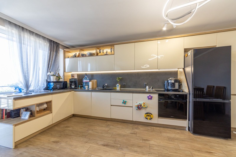 Na sprzedaż  2 sypialnie Warna , Winica , 105 mkw | 14431377 - obraz [2]