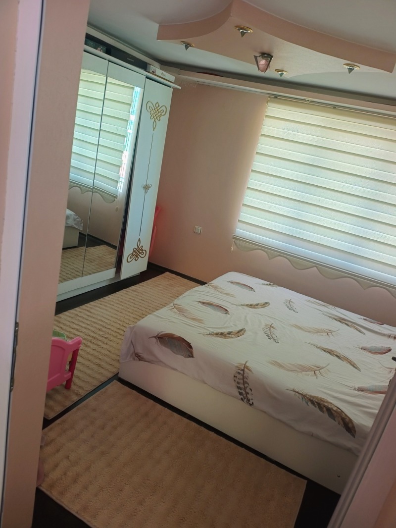 Myytävänä  Talo Shumenin alue , Novi pazar , 212 neliömetriä | 31728151 - kuva [15]