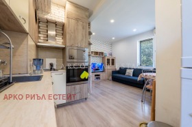2 slaapkamers Zacharna fabrika, Sofia
