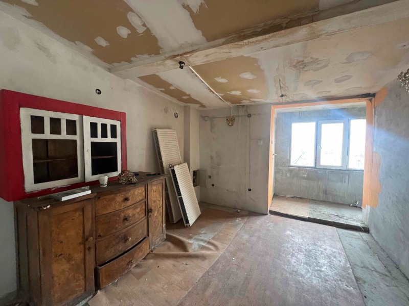 Продава 2-СТАЕН, гр. София, Център