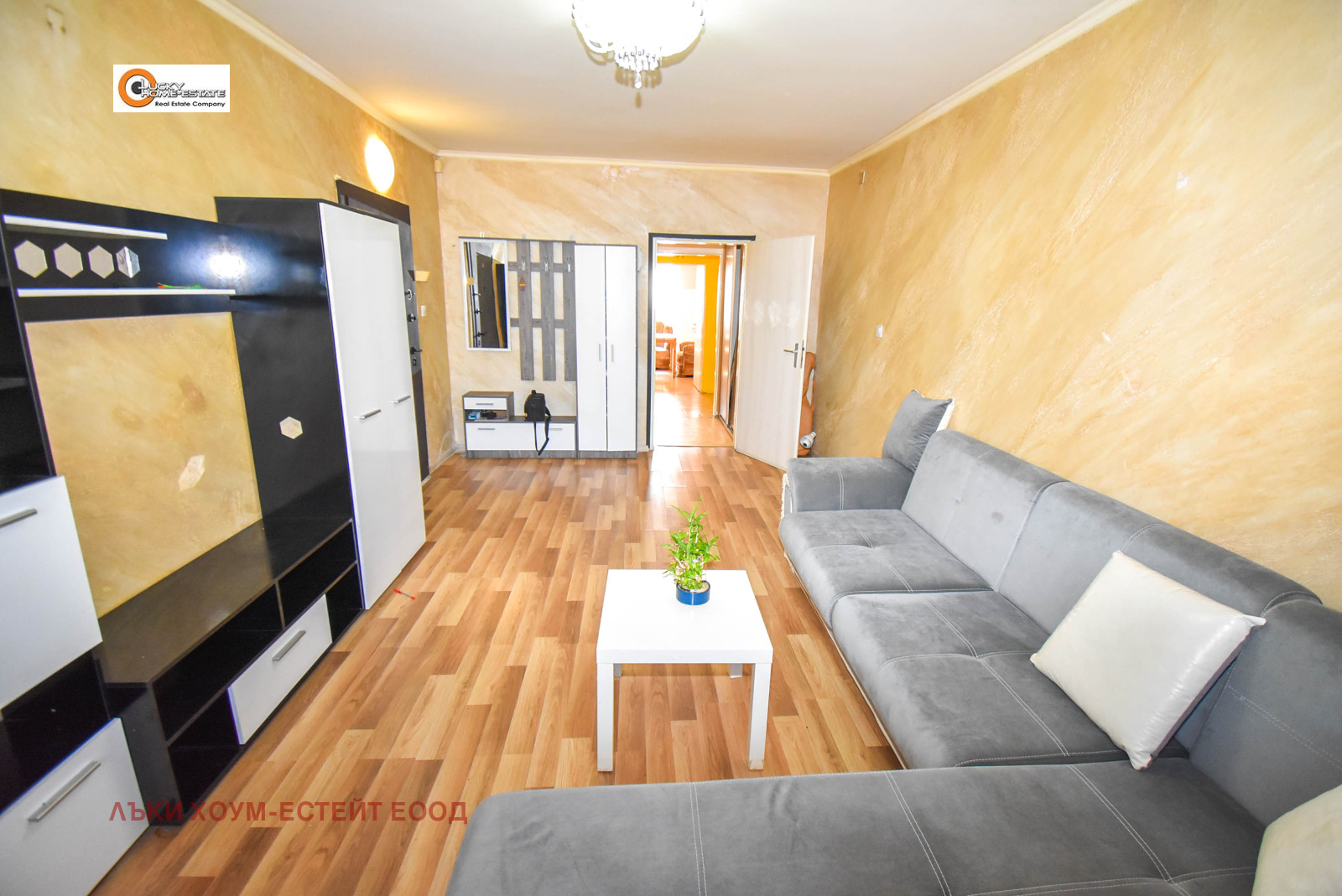 Продава 2-СТАЕН, гр. Перник, Изток, снимка 2 - Апартаменти - 56081721