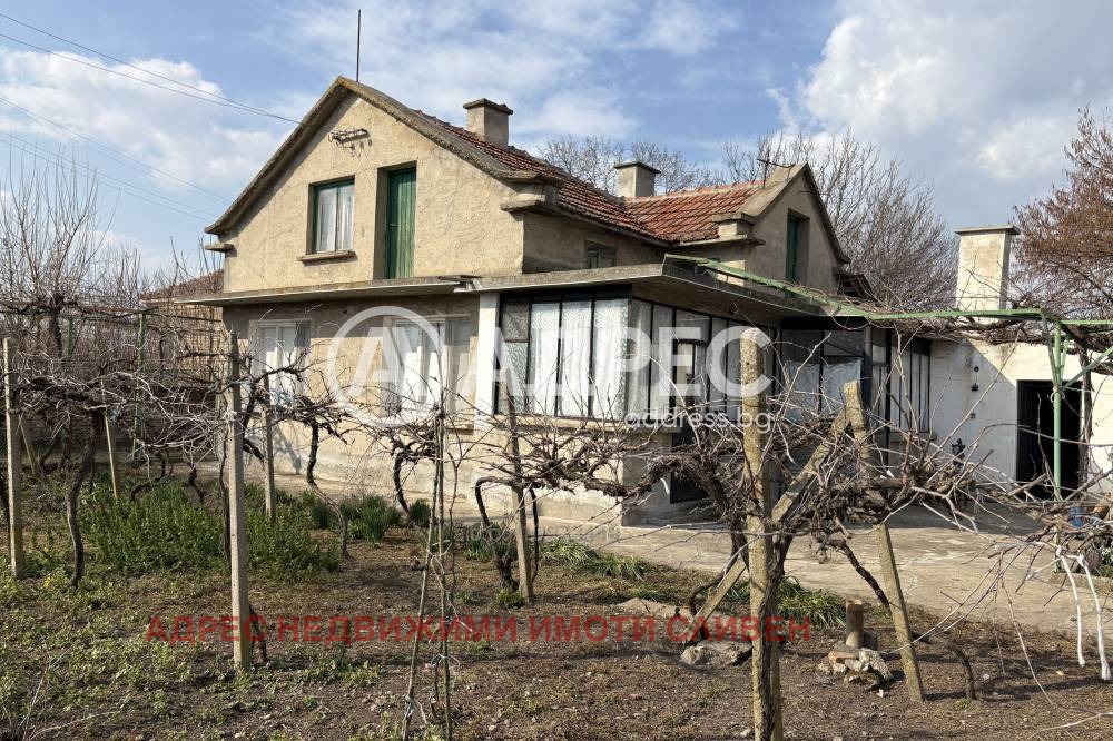 Продава КЪЩА, с. Младово, област Сливен, снимка 2 - Къщи - 55279444